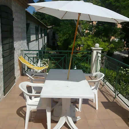 Valcastagno Relais & * Sirolo