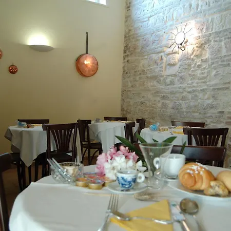 Valcastagno Relais Sirolo